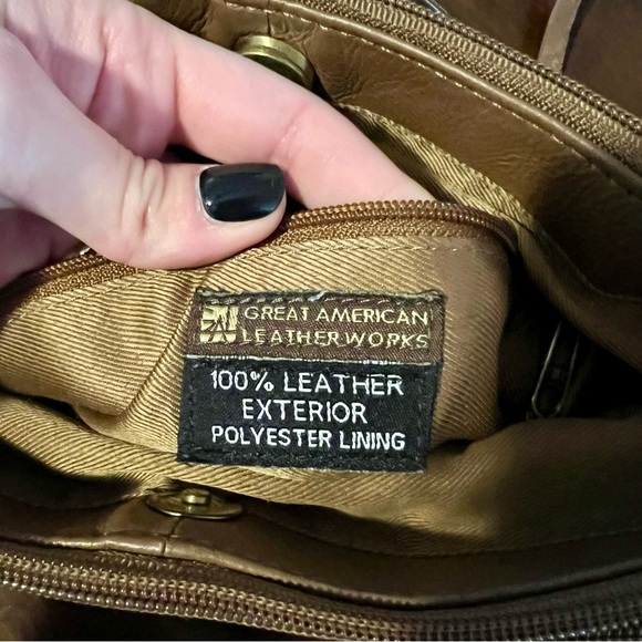 Vintage Great American Leatherworks Brown Crossbody Bag with Adjustable Strap - Picture 6 of 10